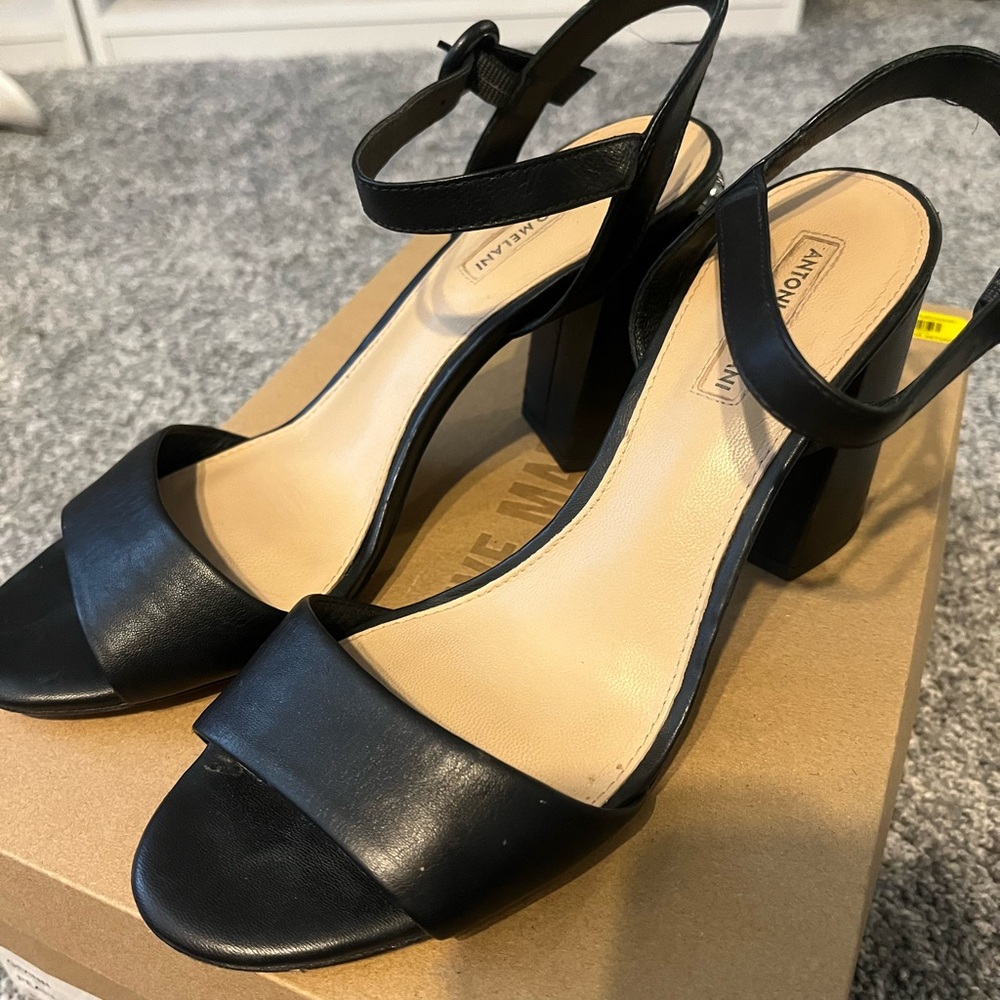 Antonio Melani open toed high heel shoes size 8M heel height about 3.5 in